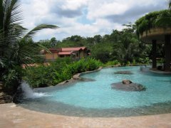 Aguas termales y Tecnológico de Costa Rica